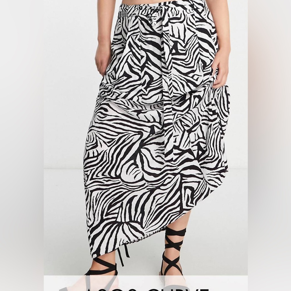 ASOS curve skirt - Picture 1 of 3